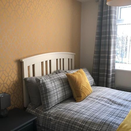 Rowan Place 5 Bedroom Off Street Parking Accommodation Durham Exterior photo