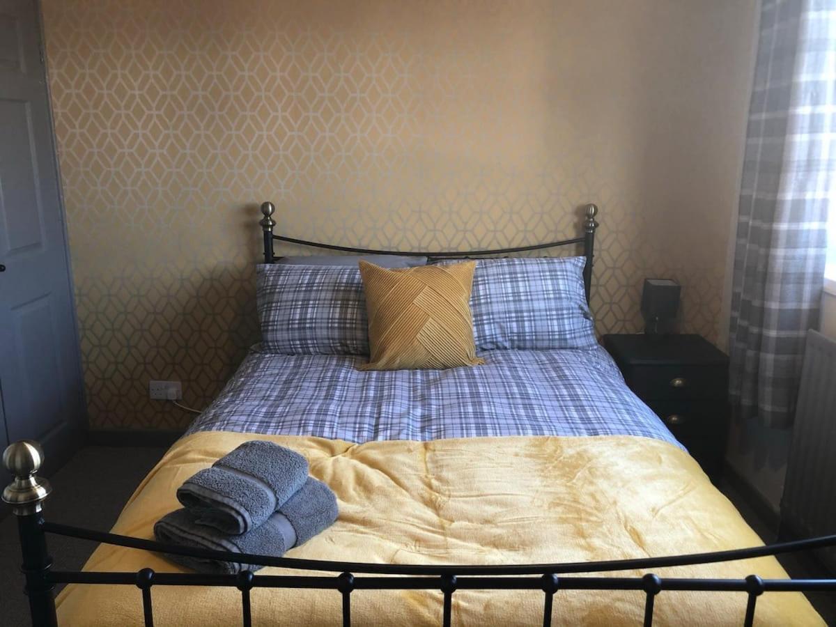 Rowan Place 5 Bedroom Off Street Parking Accommodation Durham Exterior photo